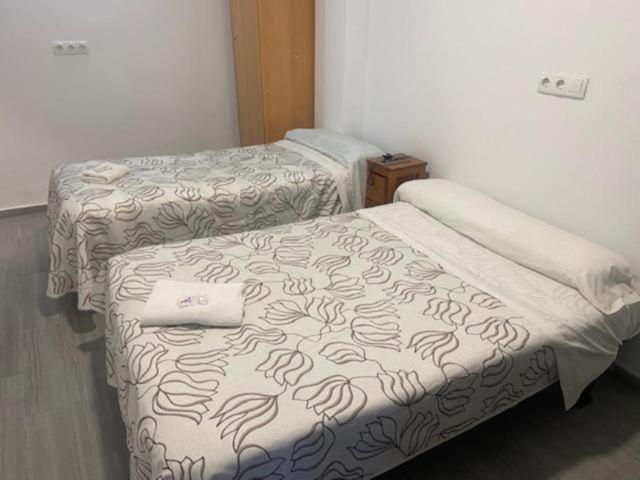 Habitaciones Familiares Con Bano Privado Lf - Sin Ascensor Saragossa Zimmer foto